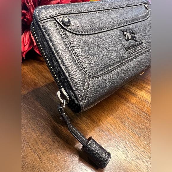 Authentic Burberry Blue Label Zip-Around Wallet - EUC - Picture 2 of 9